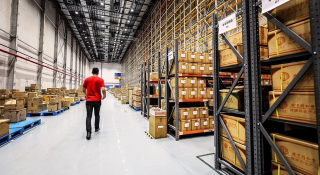 Warehouse giúp doanh nghiệp bảo quản và lưu giữ hàng hóa