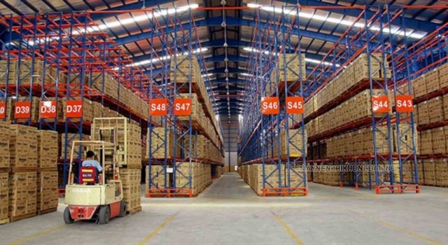 Warehouse để lưu trữ hàng hóa